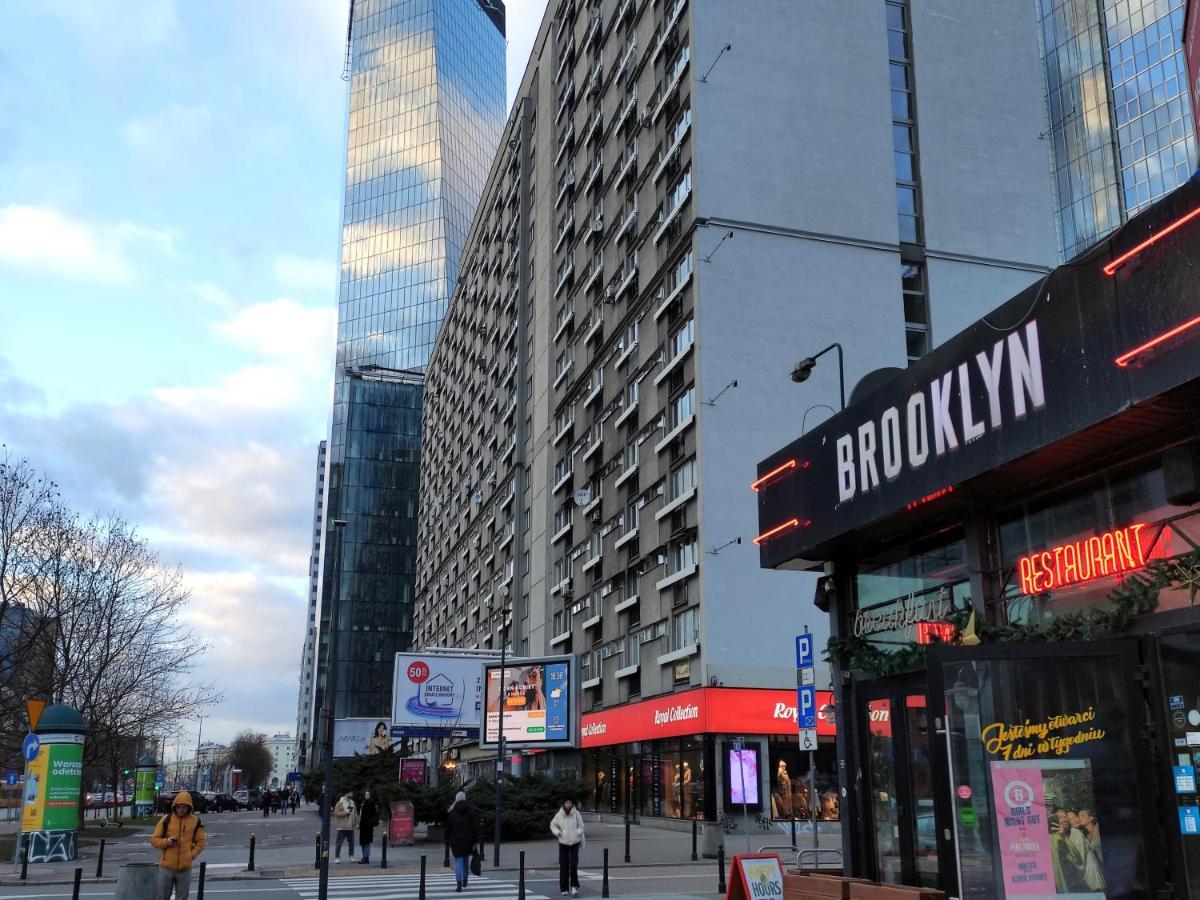 Apartament Rondo Onz Varşovia Exterior foto